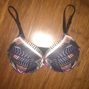 PINK Victoria Secret Bra size 32DD